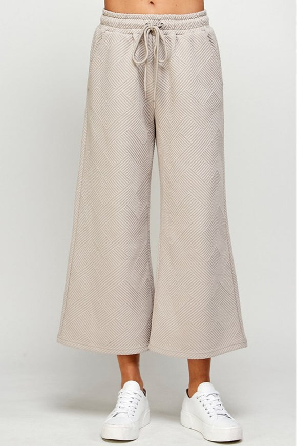 Sally Textured Cropped Pants